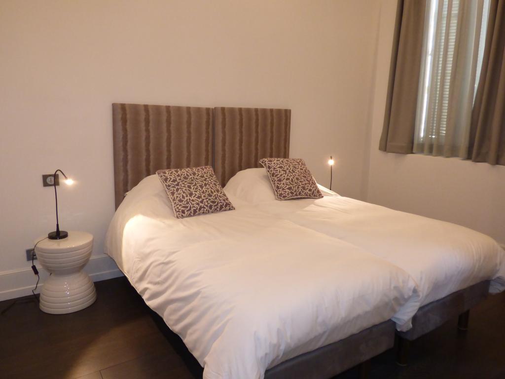 Arthur Properties Croisette Cannes Quarto foto